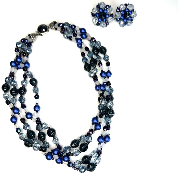 Vintage beaded necklace and earrings set ( clip earrings). - Picture 1 of 8